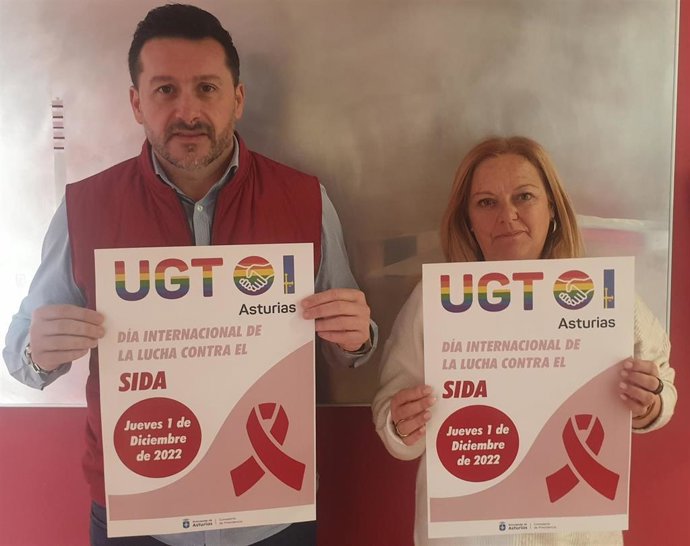 La secretaria de Políticas Sociales de UGT Asturias, Ana Isabel García Roza, ha presentado la campaña con la que se conmemora el día internacional de lucha contra el SIDA, junto a Javier Fernández Lanero.
