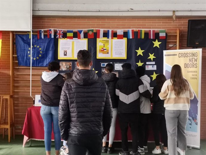 Estudiantes del IES Pablo Neruda de Castilleja de la Cuesta (Sevilla) participantes en el proyecto europeo Erasmus Plus