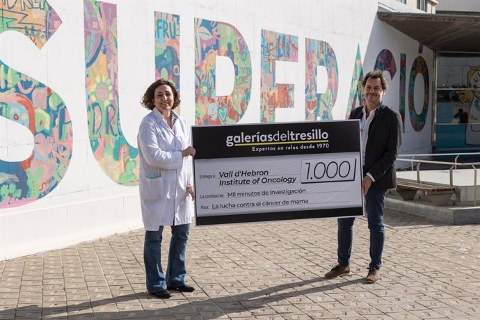 Cristina Saura, VHIO, y Jaime Chia, de Galerías del Tresillo