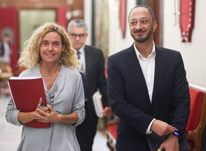 Archivo - La presidenta del Congreso, Meritxell Batet y el vicepresidente primero del Congreso de los Diputados por el PSOE, Alfonso Rodríguez Gómez de Celis, a su llegada a una reunión de la Mesa del Congreso, en el Congreso de los Diputados, a 18 de o