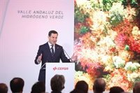 Moreno: Andalucía tiene "la firme determinación" de ser referente en energías renovables