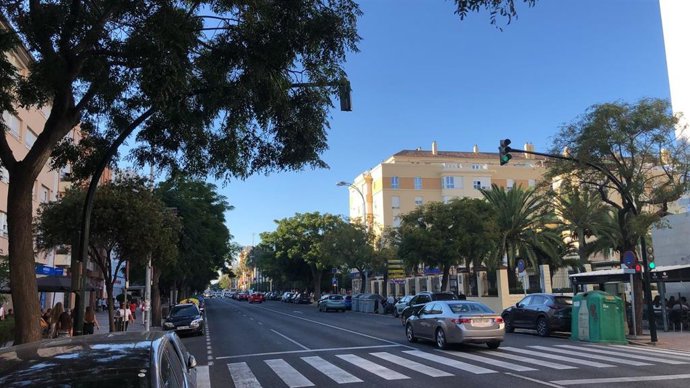 Archivo - Imagen de archivo de la Avenida principal de Cádiz.
