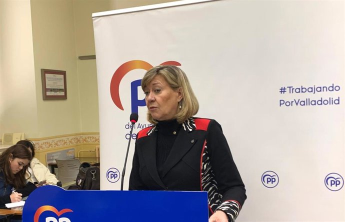 La presidenta del Grupo Municipal Popular en el Ayuntamiento de Valladolid, en rueda de prensa.