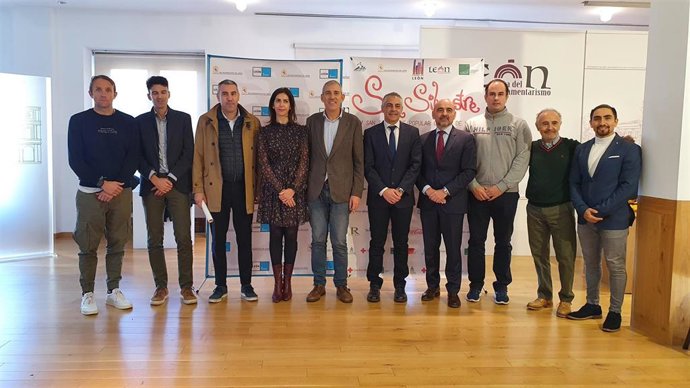 Los participantes en la presentación de la XXV San Silvestre de León.