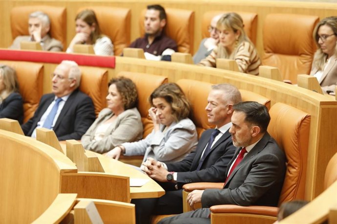Acto en el Parlamento de La Rioja con el presidente del Senado, Ander Gil