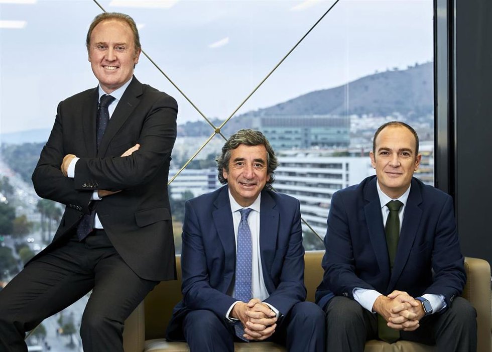 El equipo de Grant Thornton y Dextra International que ha asesorado a Rainbow en la compra de Exclusivas Sarabia