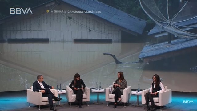 Panel de expertas en derecho y migraciones en el 'webinar' de sostenibilidad, 'Migraciones climáticas: los desplazamientos de las personas por el cambio climático', organizado por BBVA