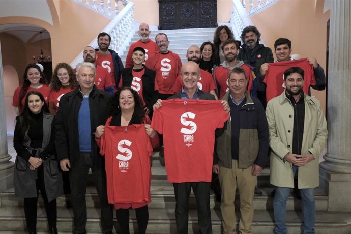 Día Mundial Contra El Vih Sida. Nota De Prensa Y Fotografía.