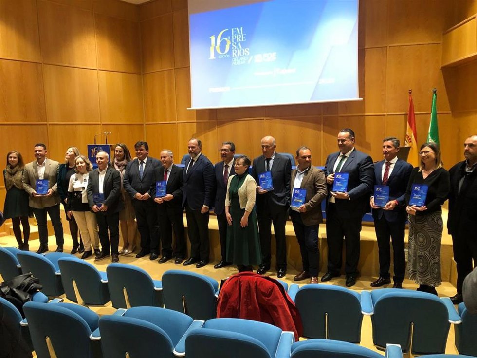 Fundación Cajasol y FOE han entregado los Premios Empresarios del año.