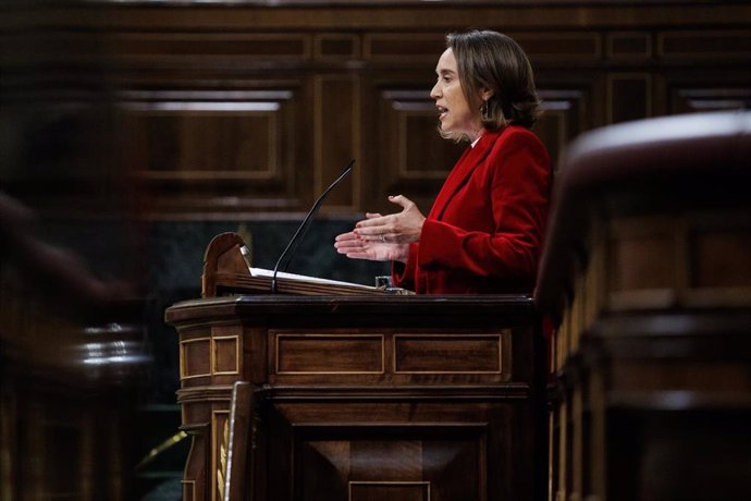 La portavoz del Partido Popular en el Congreso, Cuca Gamarra, en una sesión plenaria en el Congreso de los Diputados