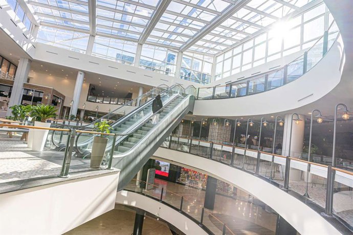 Centro Comercial La Farga.