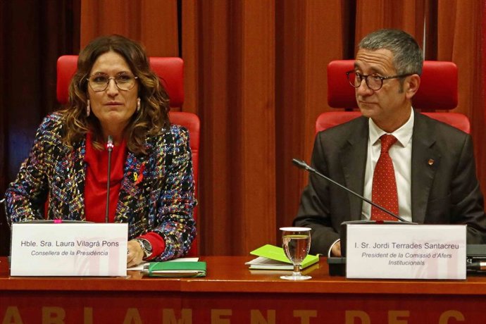 La consellera de Presidencia de la Generalitat, Laura Vilagr, en una comparecencia en la Comisión de Asuntos Institucionales del Parlament