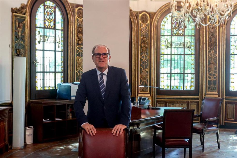 Archivo - El defensor del Pueblo de España, Ángel Gabilondo,  en la sede del Defensor del Pueblo.