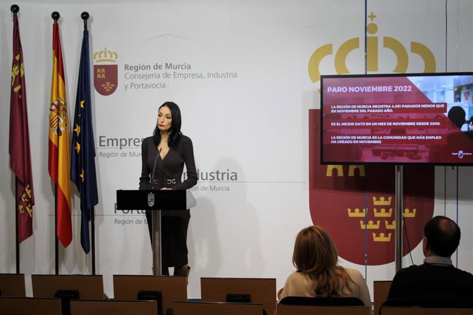 Declaraciones de la consejera de Empresa, Empleo, Universidades y Portavocía, Valle Miguélez, sobre los datos del paro del mes de noviembre.