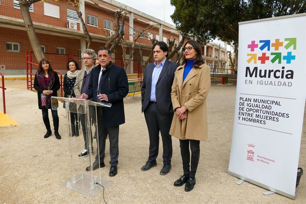 El alcalde José Antonio Serrano presenta el Plan Corresponsables