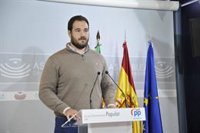 El PP de Extremadura pone el foco en la pérdida de afiliaciones para alejarse del "triunfalismo" sobre el paro