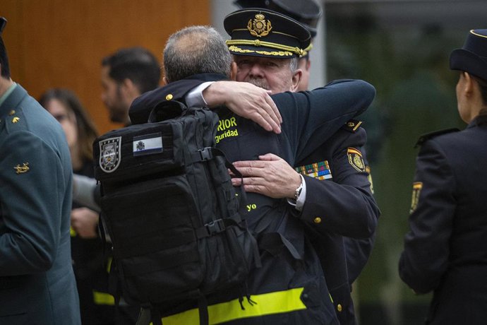 El Equipo Policial de Apoyo (EPA), compuesto por agentes de Policía Nacional y Guardia Civil, que se encargará de investigar la posible comisión de crímenes de guerra y de lesa humanidad ya se encuentra en Ucrania para trabajar en la recogida de prueba