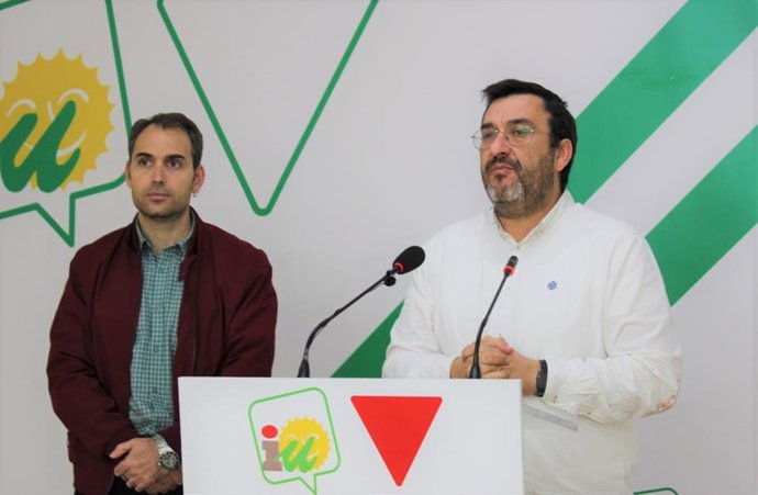 El coordinador provincial de Izquierda Unida Málaga, Guzmán Ahumada, en rueda de prensa