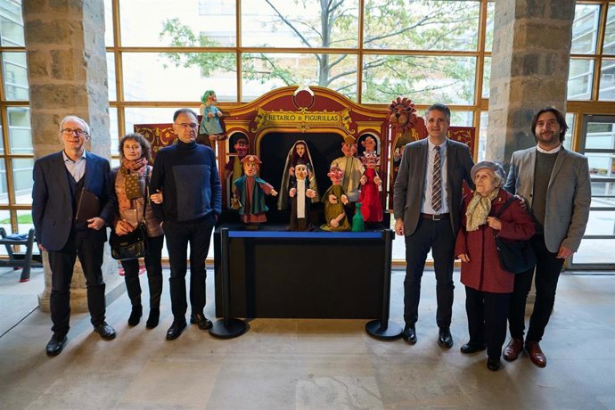 Exposición de 'Retablo de Figurillas'.