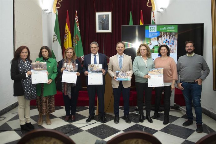 De la Encina con la Asociación Autismo Cádiz.