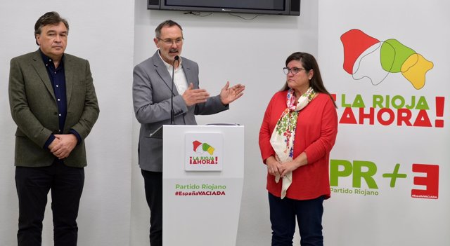 El diputado de Teruel Existe, Tomás Guitarte, interviene durante la presentación del proyecto 'La Rioja Ahora!'