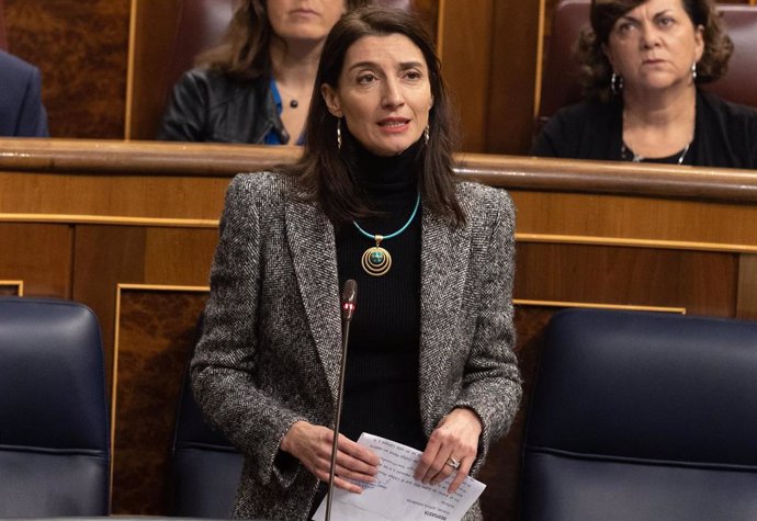 La ministra de Justicia, Pilar Llop, interviene durante una sesión plenaria en el Congreso de los Diputados, a 30 de noviembre de 2022, en Madrid (España). 