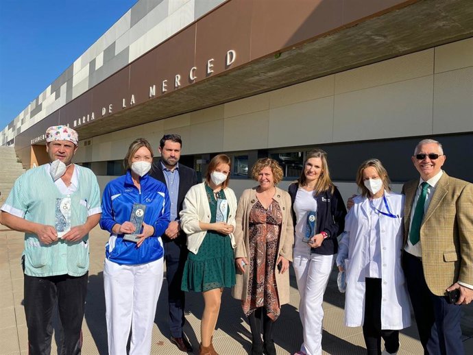 Doblas (centro), en el Centro de Atención a Personas con Discapacidad Intelectual de Alcolea.