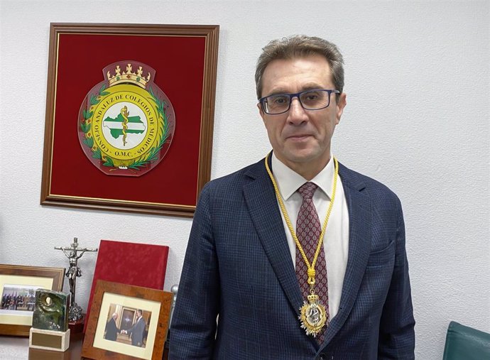 El doctor Jorge Fernández Parra, elegido presidente del Consejo Andaluz de Colegios de Médicos