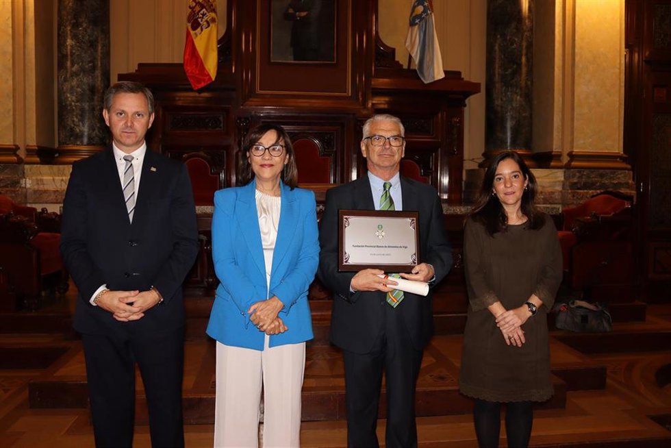 La Fundación Provincial Banco de Alimentos de Vigo recibe la Orden del Mérito Civil por su labor social durante 27 años.