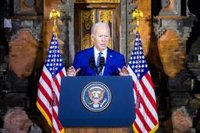 Biden insta a los políticos en EEUU a denunciar el antisemitismo tras los comentarios de Kanye West