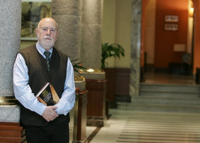 El escritor Raúl Guerra Garrido