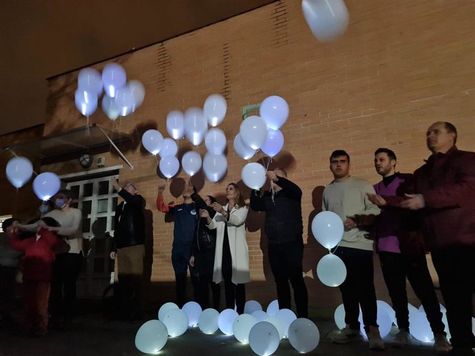 Concha Insúa, de Cs, visita Autismo Granada