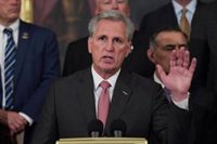 El ala más centrista del Partido Republicano pide dejar de lado las diferentes posturas y apoyar a McCarthy