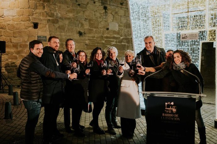El Barrio de la Estación de Haro brinda por la Navidad
