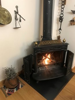 Archivo - Hogar, chimenea, fuego, casa rural, calientacamas