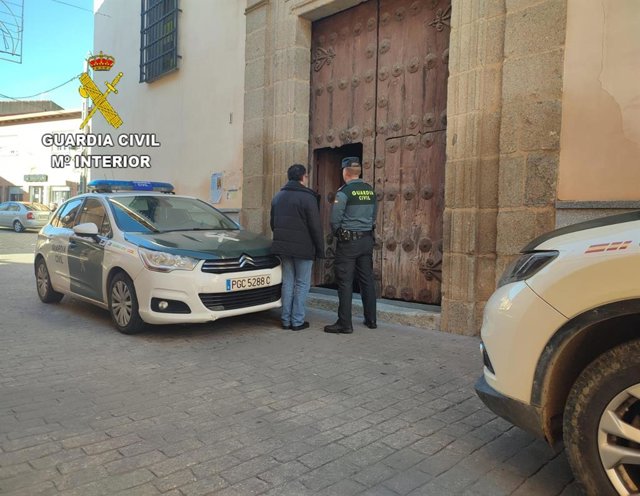 Detenidos por el robo en la iglesia de Escalona.