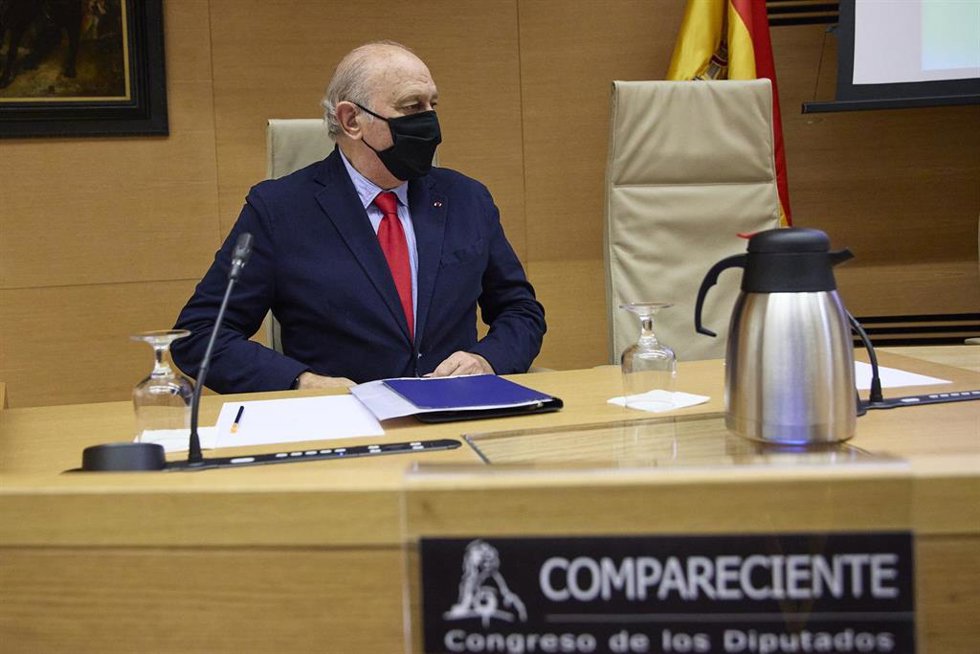 Archivo - El exministro del Interior Jorge Fernández Díaz en la comisión de investigación de la operación Kitchen del Congreso de los Diputados.