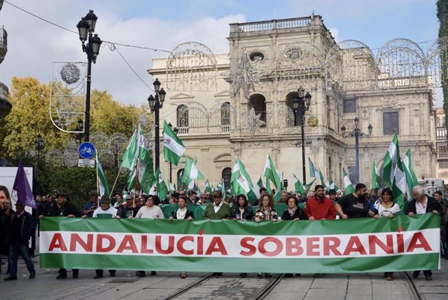 Manifestación bajo el lema 'Andalucía  soberanía'