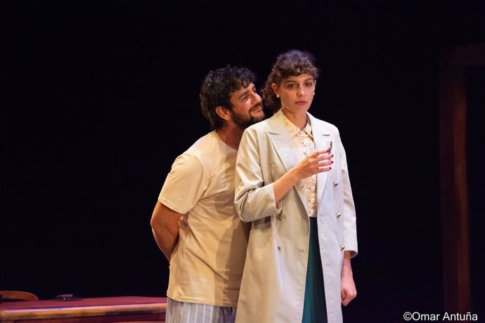Archivo - Fran Perea y Silma López en una escena de 'Retorno al hogar'.