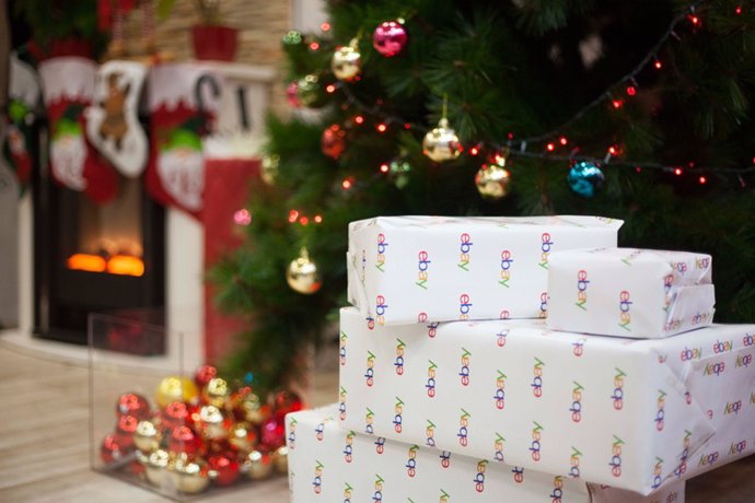 Archivo - Aunque no es la parte más significativa de la Navidad, nadie niega la importancia que tienen los regalos en estas fiestas
