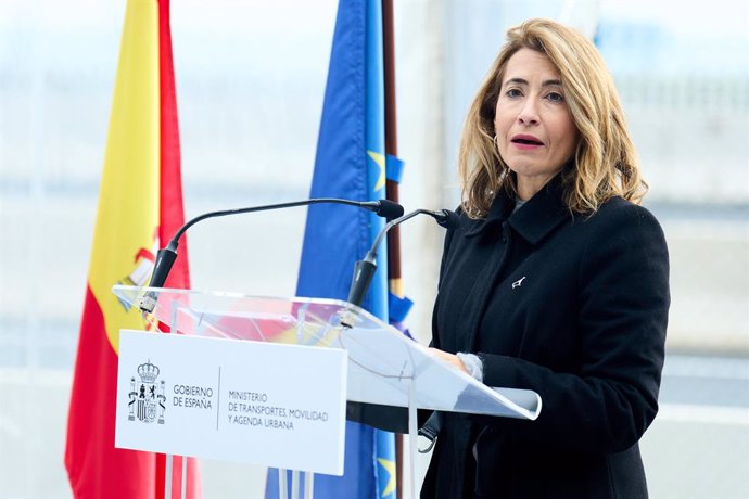 La ministra de Transportes, Movilidad y Agenda Urbana, Raquel Sánchez, interviene en la Ciudad del Transporte, a 1 de diciembre de 2022, en Santander, Cantabria (España). Sánchez ha presidido la puesta en servicio del nuevo acceso al Puerto de Santander