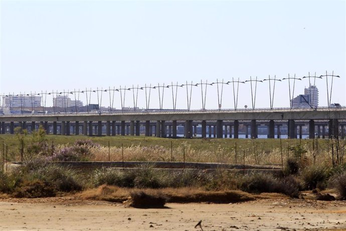 Puente sobre el río Odiel de Huelva. 