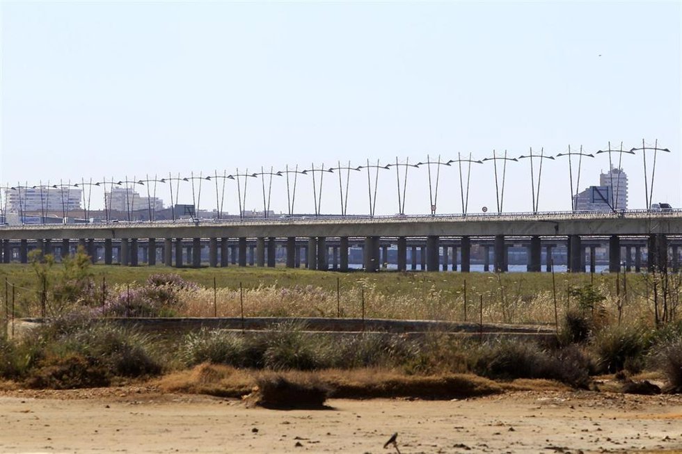Puente sobre el río Odiel de Huelva.