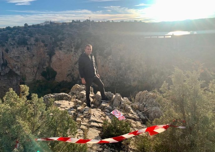 El Ayuntamiento de Teruel comienza las obras de las vías ferratas del sendero fluvial de San Blas.