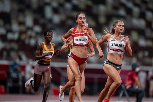 Archivo - La olímpica en Tokyo 2020 Lucía Rodríguez apadrinará la quedada por el décimo aniversario de la iniciativa solidaria Drinkingrunners.