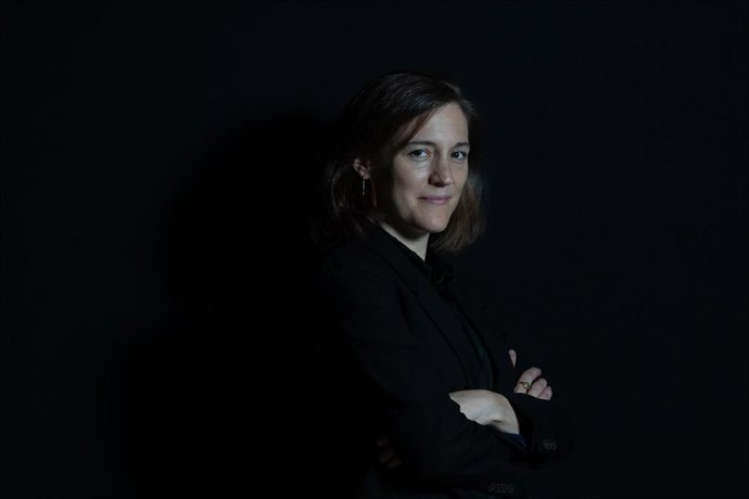 Archivo - La directora de cine Carla Simón posa para Europa Press, a 21 de octubre de 2022, en Barcelona