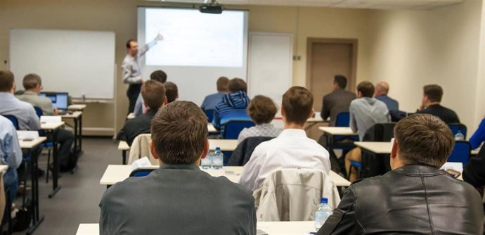 Endesa realiza 20 talleres en España contra la pobreza energética