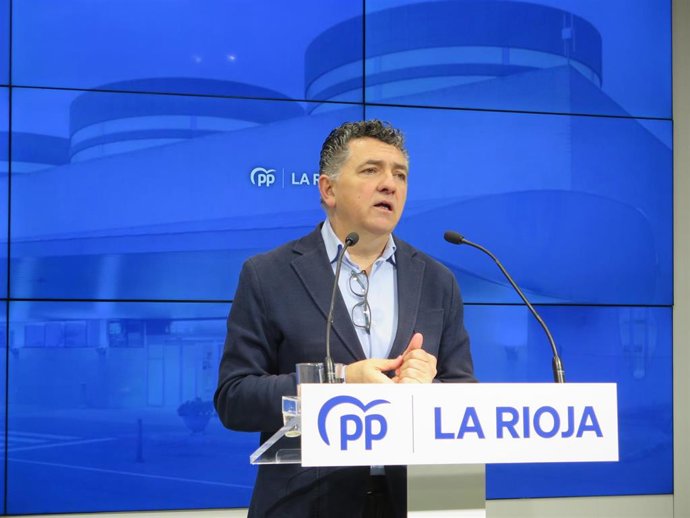 El diputado del PP Carlos Cuevas