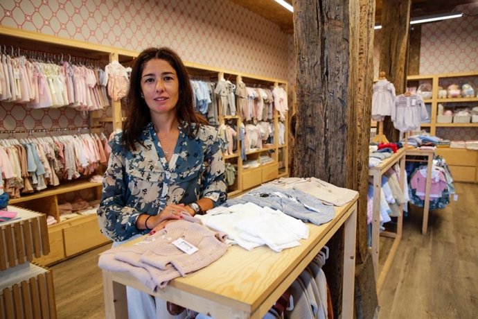 María Laguna, gerente y propietaria de la cadena de moda infantil santanderina Doña Carmen, galardonada con el 'Premio Empresaria 2022' de ADMEC
