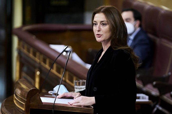 Archivo - La diputada del PP, María Valentina Martínez, interviene en una sesión plenaria en el Congreso de los Diputados, a 21 de diciembre de 2021, en Madrid (España). El Congreso decide hoy si se tramita la modificación del Código Penal en materia de